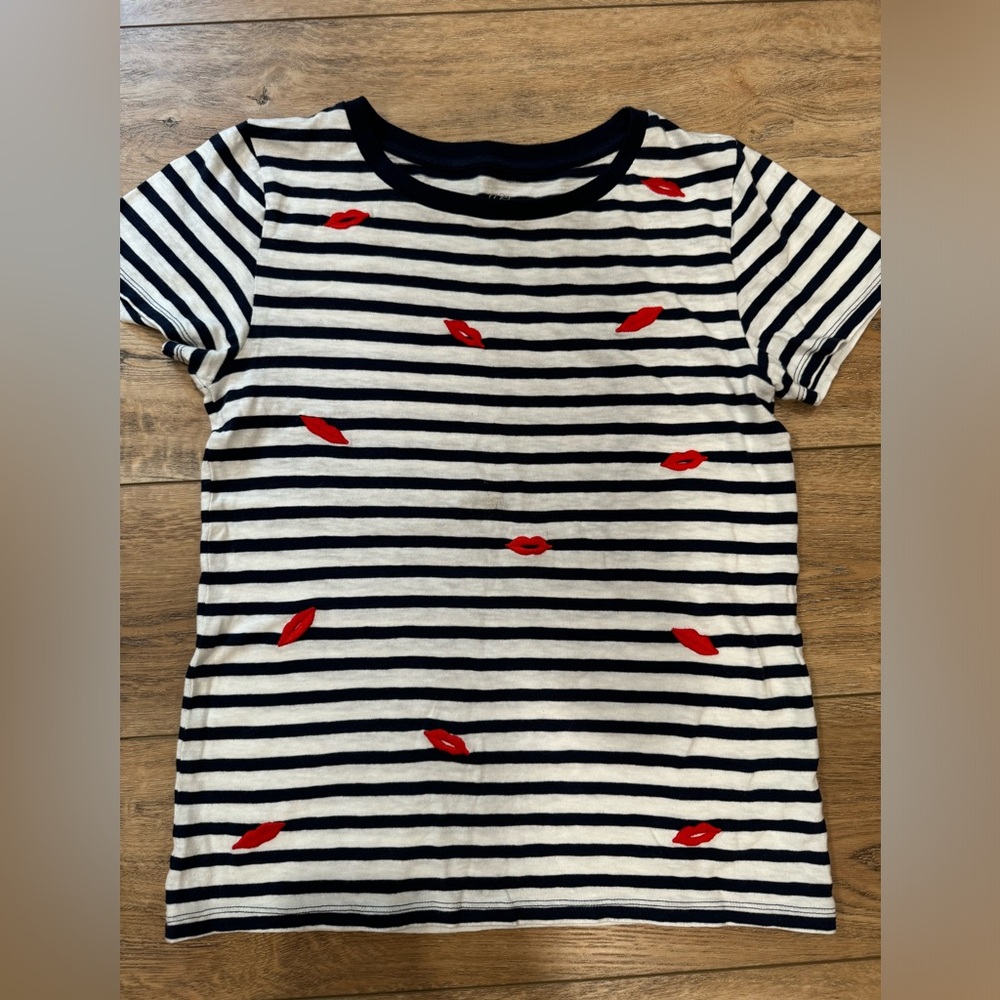 J Crew Embroidered Lips Tee Valentine’s Day